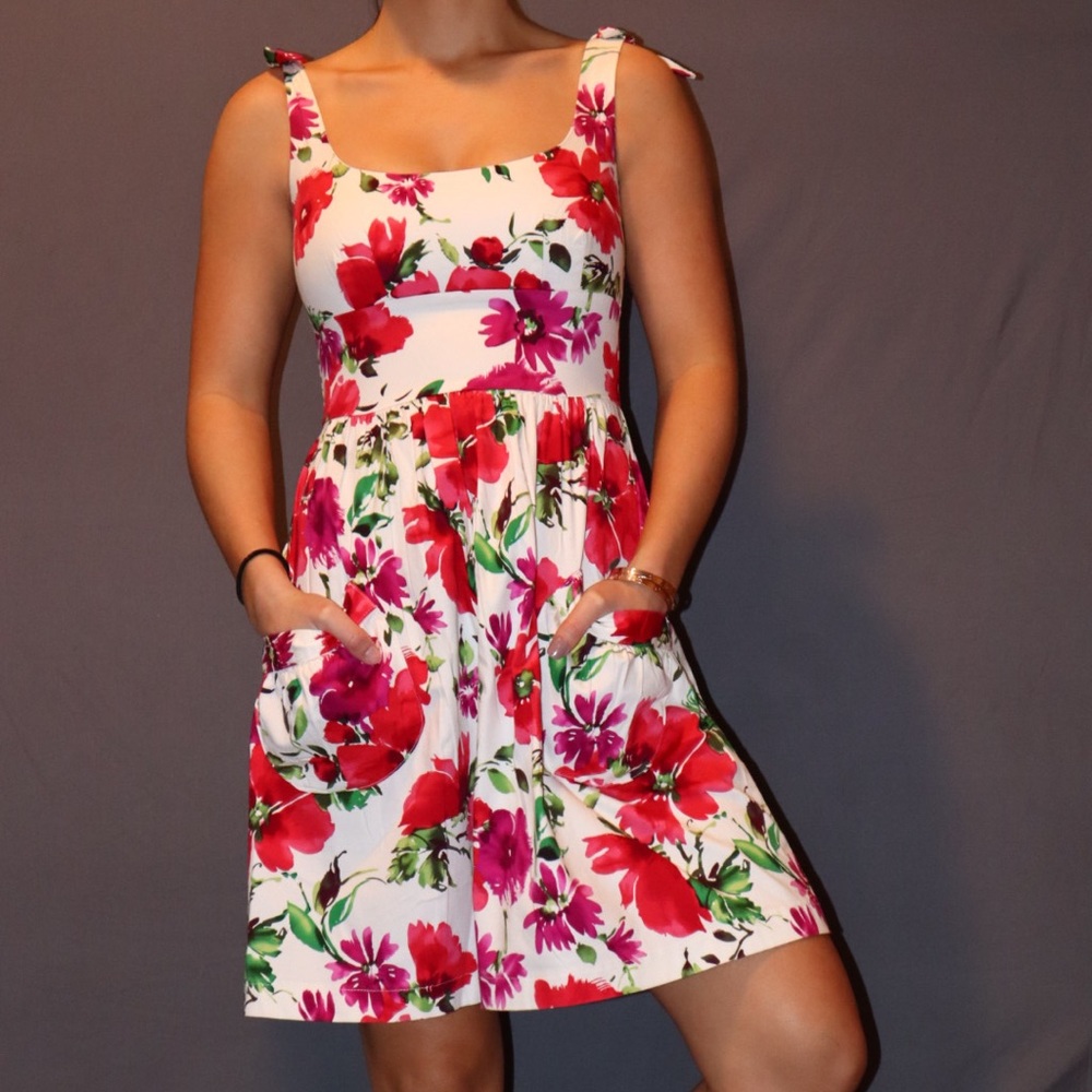 B.Smart Floral Dress